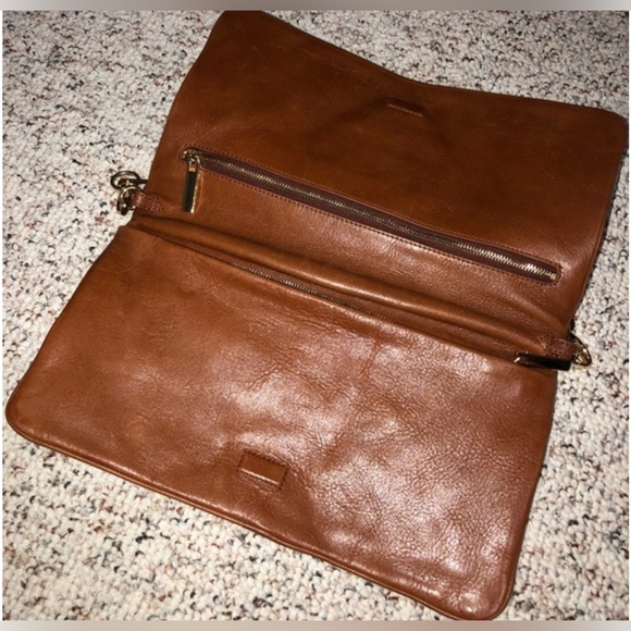 Tory Burch oversized clutch brown & black shoulder bag. $95 $300 - Picture 6 of 10